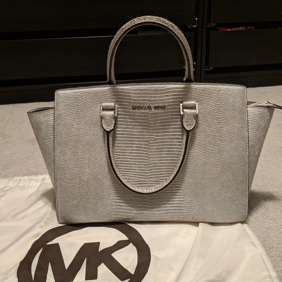 Michael Kors Selma Saffiano Leather Medium Satchel - Picture 1 of 5